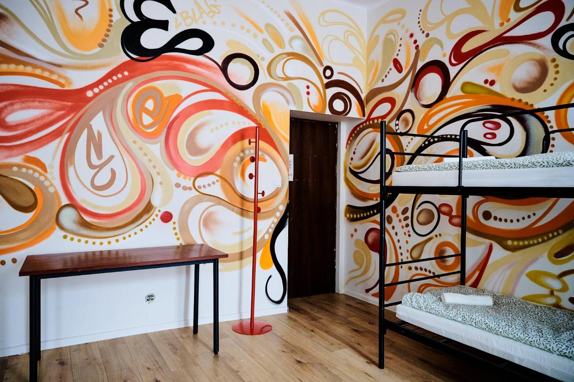 Hostel Graffiti Kraków Zewnętrze zdjęcie