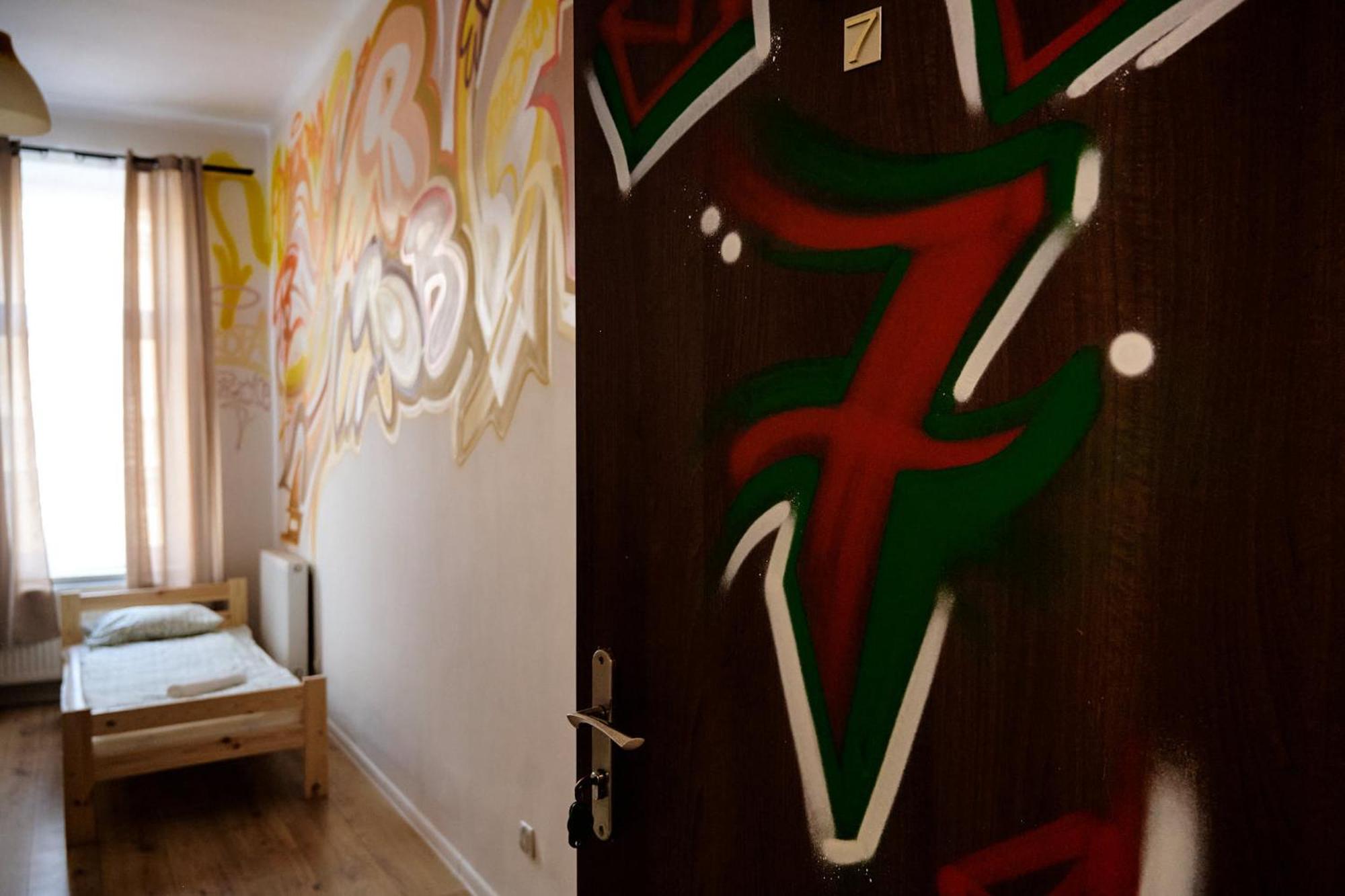 Hostel Graffiti Kraków Zewnętrze zdjęcie