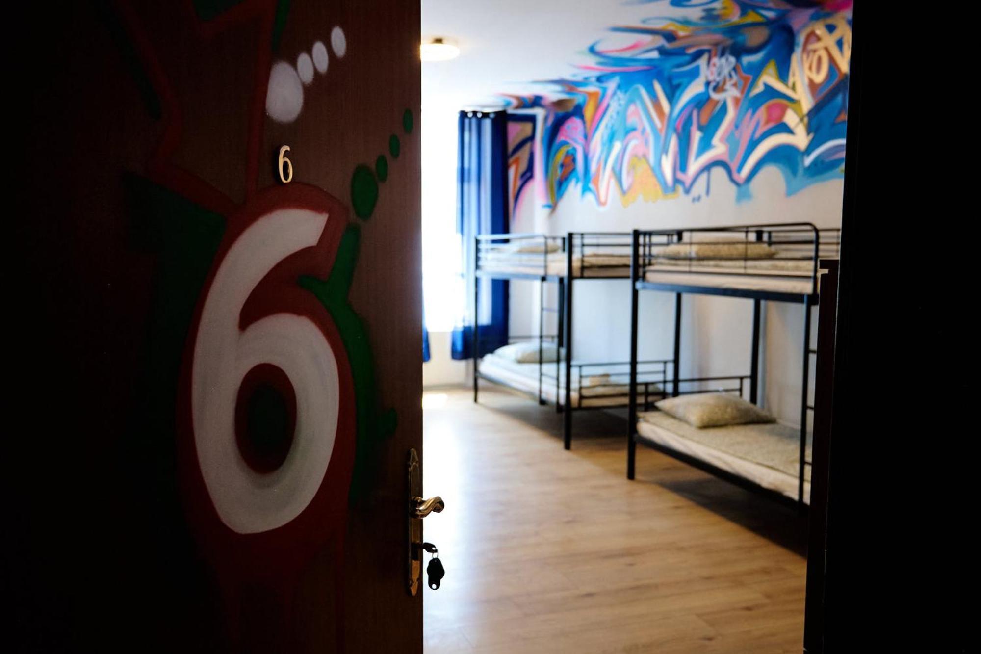 Hostel Graffiti Kraków Zewnętrze zdjęcie
