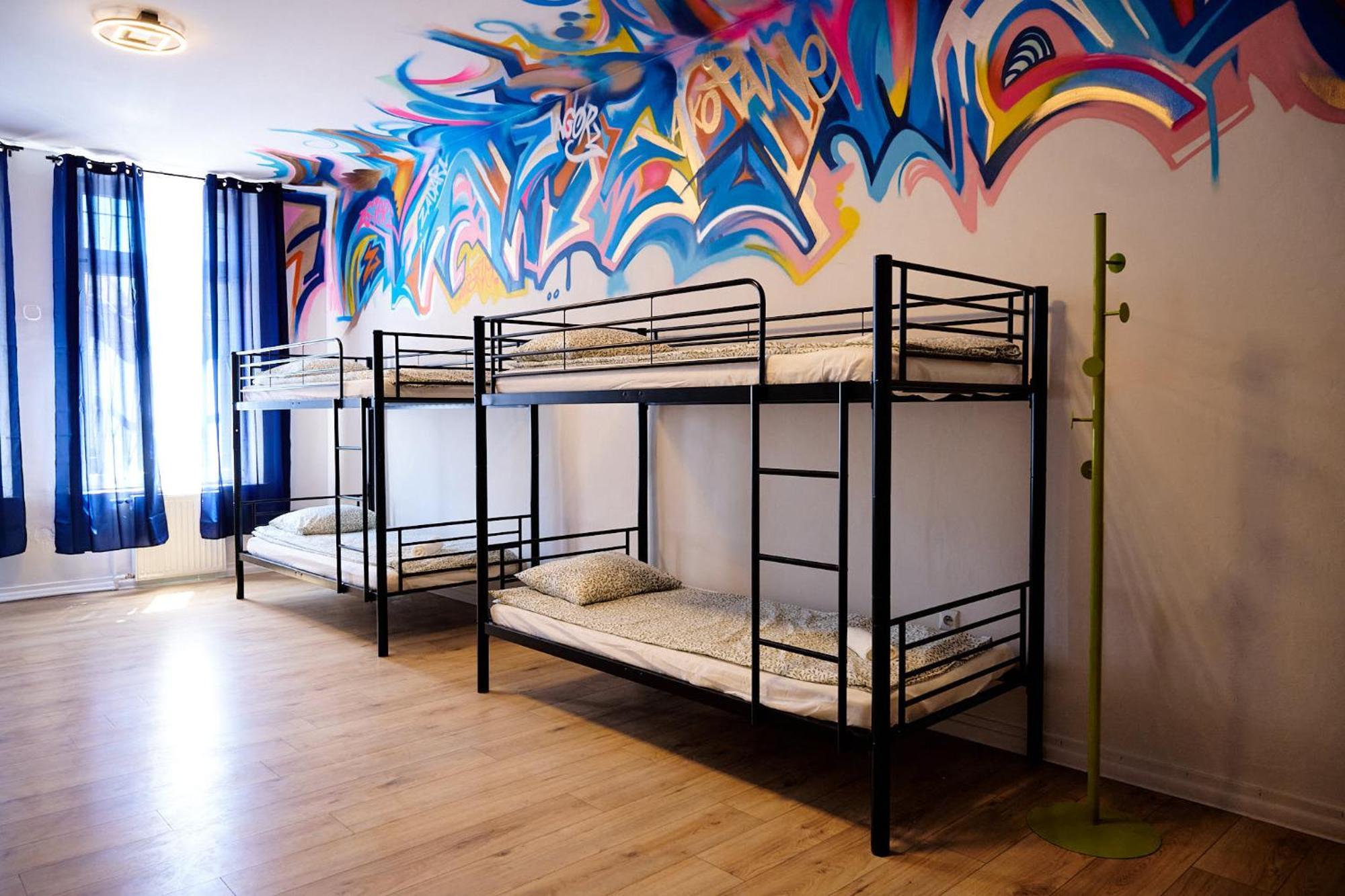 Hostel Graffiti Kraków Zewnętrze zdjęcie